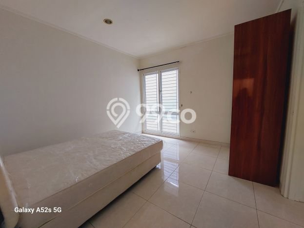 Jarang Ada! Rumah Sewa 4 Kamar Bagus Siap Huni BSD Jarang Ada! Rumah Sewa 4 Kamar Bagus Siap Huni BSD