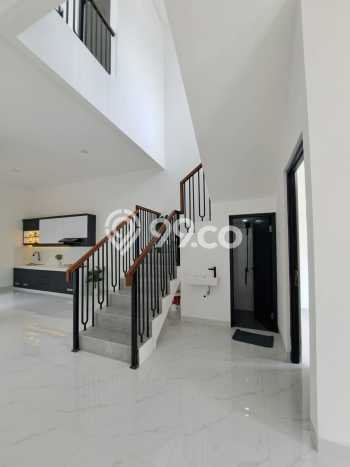 Jual Rumah Luas Megah Dengan View Eksklusif di BSD, Tangerang Jual Rumah Luas Megah Dengan View Eksklusif di BSD, Tangerang