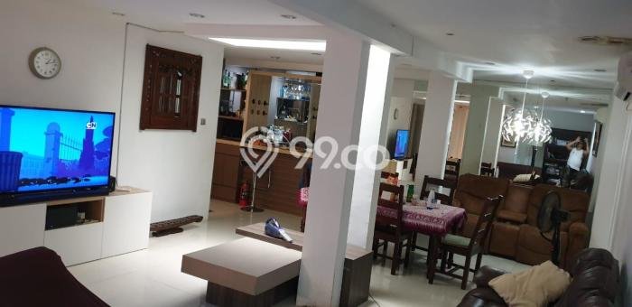 Hunian Mewah LB 140m2 Siap Huni Desain Elegan di Bintaro, Tangerang Selatan Hunian Mewah LB 140m2 Siap Huni Desain Elegan di Bintaro, Tangerang Selatan