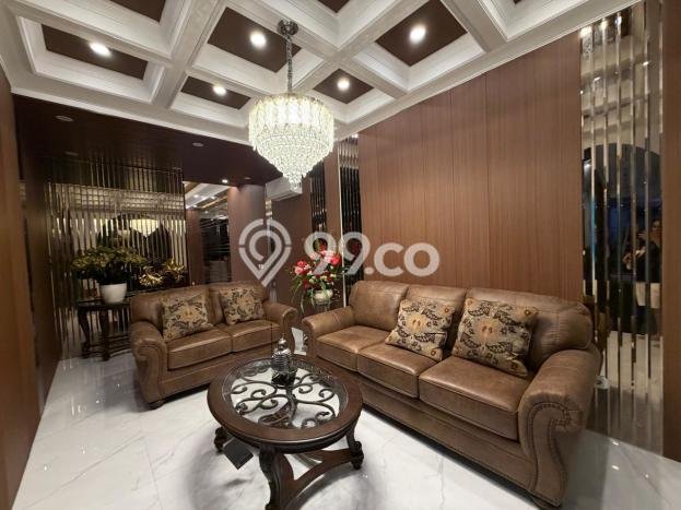 Ready to Use! Luxury House LT 200m2 Desain Elegan di BSD Ready to Use! Luxury House LT 200m2 Desain Elegan di BSD
