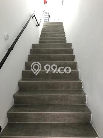 Dijual Hunian Rumah Terawat 5 Kamar di BSD, Tangerang Dijual Hunian Rumah Terawat 5 Kamar di BSD, Tangerang