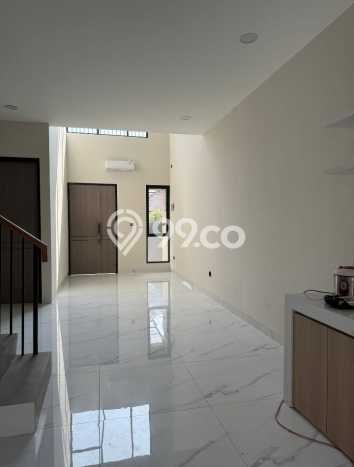 Hunian Nyaman Asri 3 KT Siap Huni di BSD Tangerang Hunian Nyaman Asri 3 KT Siap Huni di BSD Tangerang