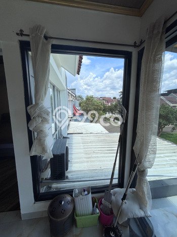 Rumah Elit Modern Tanpa Renovasi di Gading Serpong Tangerang Rumah Elit Modern Tanpa Renovasi di Gading Serpong Tangerang