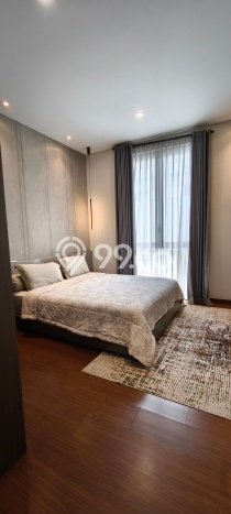 Hunian Mewah Siap Huni LT 220m2 di BSD, Tangerang Selatan Hunian Mewah Siap Huni LT 220m2 di BSD, Tangerang Selatan