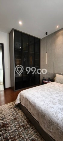 Hunian Mewah Siap Huni LT 220m2 di BSD, Tangerang Selatan Hunian Mewah Siap Huni LT 220m2 di BSD, Tangerang Selatan