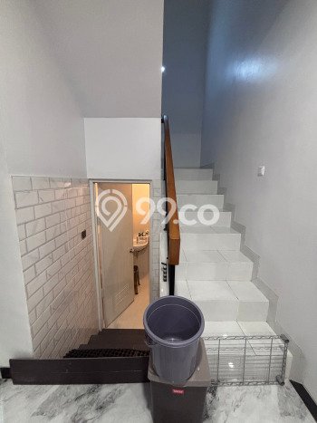 Rumah Elit Modern Tanpa Renovasi di Gading Serpong Tangerang Rumah Elit Modern Tanpa Renovasi di Gading Serpong Tangerang