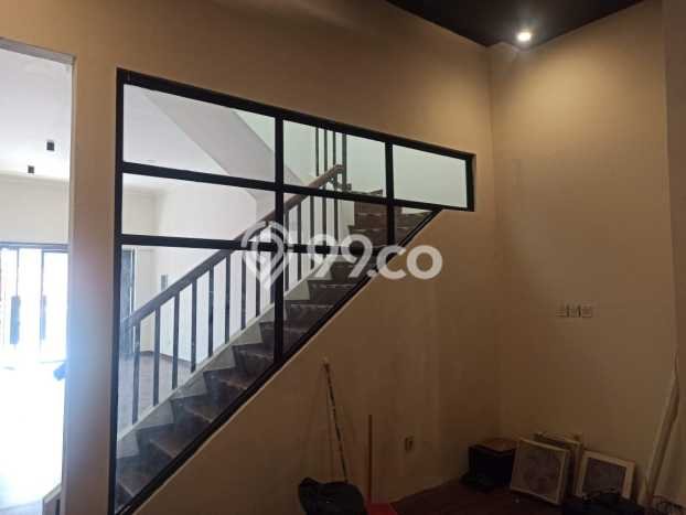 Ruko Dijual di Tangerang LT 80m2 & LB 240m2 Lokasi Terbaik! Ruko Dijual di Tangerang LT 80m2 & LB 240m2 Lokasi Terbaik!