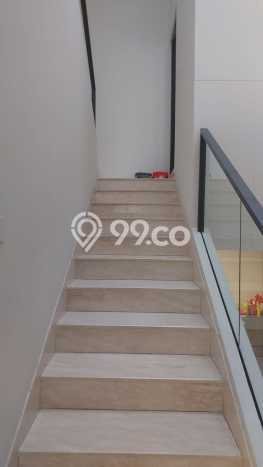 Dijual Rumah Mewah Elegan Dengan View Eksklusif di Gading Serpong, Tangerang Dijual Rumah Mewah Elegan Dengan View Eksklusif di Gading Serpong, Tangerang