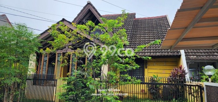 Jual Rumah Strategis Bagus Punya 2 KT di Serpong Tangerang Selatan SHM Jual Rumah Strategis Bagus Punya 2 KT di Serpong Tangerang Selatan SHM