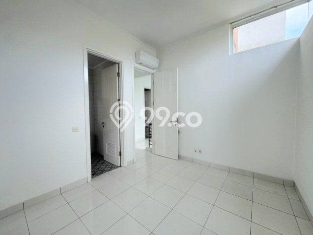 For Sale Rumah 3 Kamar Lokasi Strategis Bagus dan Strategis di BSD For Sale Rumah 3 Kamar Lokasi Strategis Bagus dan Strategis di BSD