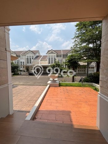 Rumah Elit Modern Tanpa Renovasi di BSD Green Wich Tangerang Rumah Elit Modern Tanpa Renovasi di BSD Green Wich Tangerang