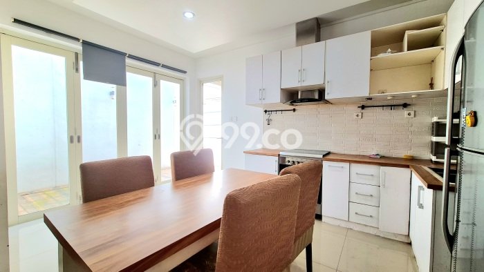 Hunian Cantik Modern Lb 100m2 di BSD, Tangerang Selatan Hunian Cantik Modern Lb 100m2 di BSD, Tangerang Selatan