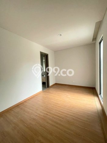 Hunian Eksklusif Siap Huni LT 180m2 di BSD, Tangerang Selatan Hunian Eksklusif Siap Huni LT 180m2 di BSD, Tangerang Selatan