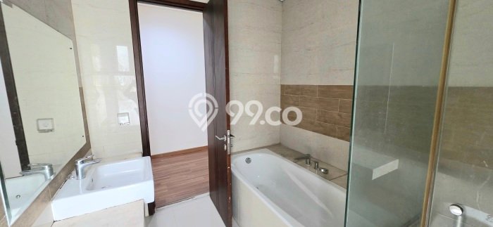 Rumah Mewah Siap Huni LT 200m2 di BSD, Tangerang Selatan Rumah Mewah Siap Huni LT 200m2 di BSD, Tangerang Selatan