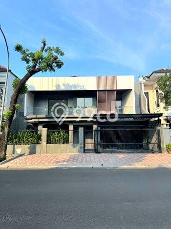 Rumah Mewah LB 424m2 Siap Huni Desain Elegan di BSD, Tangerang Rumah Mewah LB 424m2 Siap Huni Desain Elegan di BSD, Tangerang