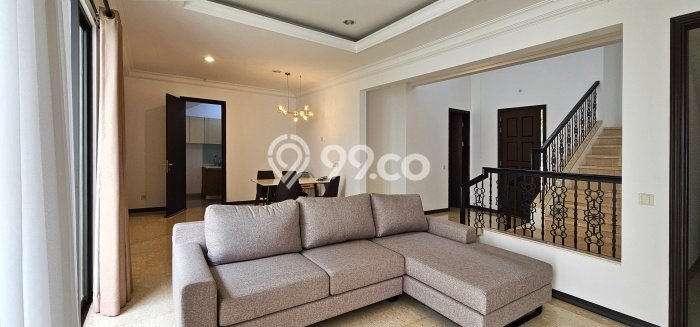 Hunian Mewah Siap Huni LT 200m2 di BSD, Tangerang Selatan Hunian Mewah Siap Huni LT 200m2 di BSD, Tangerang Selatan