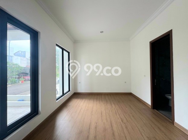 Rumah Eksklusif Siap Huni LT 232m2 di BSD, Tangerang Selatan Rumah Eksklusif Siap Huni LT 232m2 di BSD, Tangerang Selatan