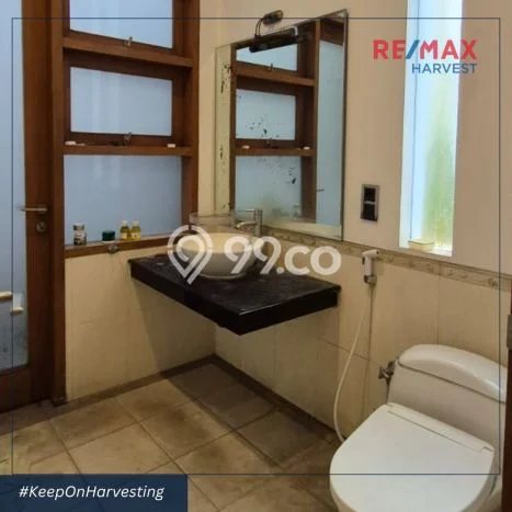 Dijual Rumah Mewah Exclusive di Kembangan, Jakarta Barat Dijual Rumah Mewah Exclusive di Kembangan, Jakarta Barat