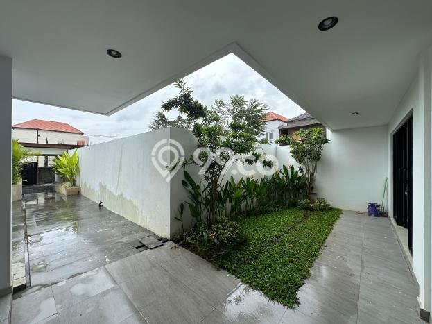 HARGA TERBAIK! Vila Kawasan , Area 330m2m², Lokasi Elite dengan privasi terjaga HARGA TERBAIK! Vila Kawasan , Area 330m2m², Lokasi Elite dengan privasi terjaga