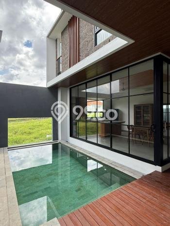 DIJUAL! Vila di Canggu, Luas 150m2m², Akses Mudah Fasilitas Umum DIJUAL! Vila di Canggu, Luas 150m2m², Akses Mudah Fasilitas Umum
