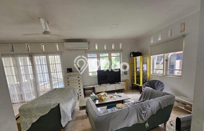 Vila di , Area 288m2m², Area Asri Vila di , Area 288m2m², Area Asri