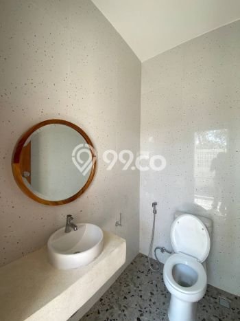 FOR SALE! Vila Kawasan , Luas 130m2m², Posisi Strategis FOR SALE! Vila Kawasan , Luas 130m2m², Posisi Strategis