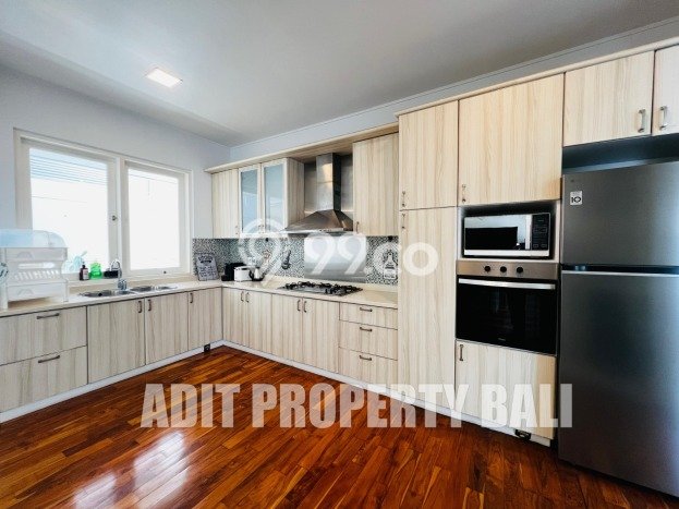 Vila di , Luas 490m2m², Area Premium Vila di , Luas 490m2m², Area Premium