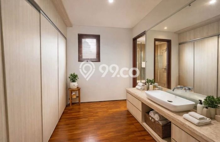 For Sale! Premium House LT 440m2 Desain Modern di Gatot Subroto For Sale! Premium House LT 440m2 Desain Modern di Gatot Subroto