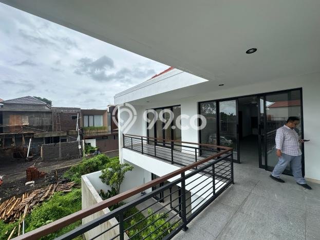 HARGA TERBAIK! Vila Kawasan , Area 330m2m², Lokasi Elite dengan privasi terjaga HARGA TERBAIK! Vila Kawasan , Area 330m2m², Lokasi Elite dengan privasi terjaga