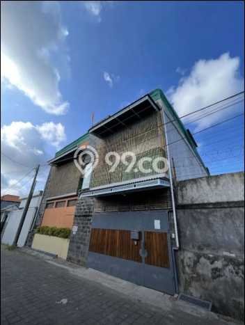 Vila di , Luas 300m2m², For Rent, Kawasan Asri Vila di , Luas 300m2m², For Rent, Kawasan Asri