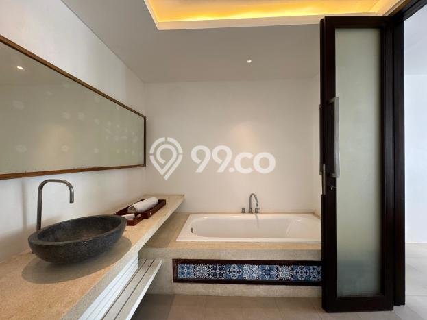 LOKASI STRATEGIS! Vila Kawasan , Luas 230m2m², Lokasi Strategis LOKASI STRATEGIS! Vila Kawasan , Luas 230m2m², Lokasi Strategis