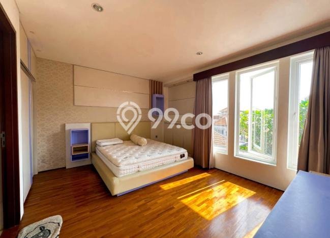Jual Rumah Mewah Elegan Dengan View Eksklusif di Gatot Subroto, Denpasar Jual Rumah Mewah Elegan Dengan View Eksklusif di Gatot Subroto, Denpasar