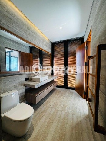 LOKASI STRATEGIS! Vila Kawasan Kuta, Dimensi 210m2m², Dekat fasilitas kota LOKASI STRATEGIS! Vila Kawasan Kuta, Dimensi 210m2m², Dekat fasilitas kota