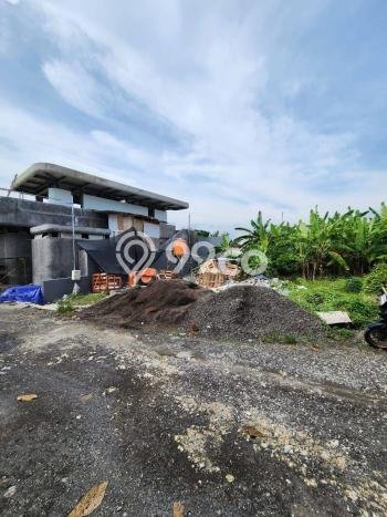 Tanah Dijual di Badung Seluas 450m2 Strategis Tanah Dijual di Badung Seluas 450m2 Strategis