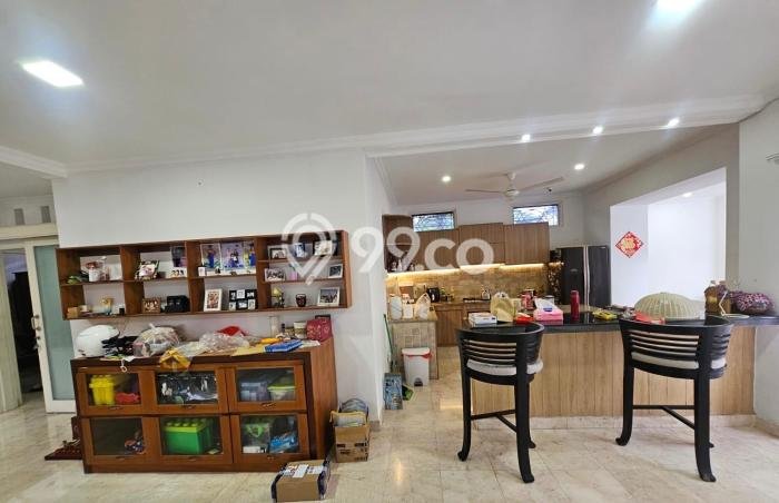 Vila di , Area 288m2m², Area Asri Vila di , Area 288m2m², Area Asri