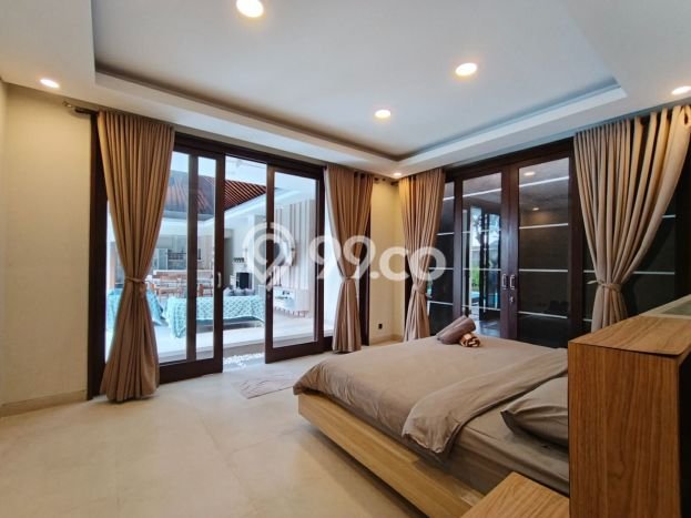 PELUANG INVESTASI! Vila Kawasan Denpasar Barat, Area 800m2m², ROI Menjanjikan PELUANG INVESTASI! Vila Kawasan Denpasar Barat, Area 800m2m², ROI Menjanjikan
