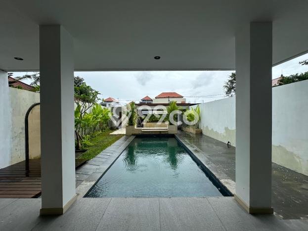 HARGA TERBAIK! Vila Kawasan , Area 330m2m², Lokasi Elite dengan privasi terjaga HARGA TERBAIK! Vila Kawasan , Area 330m2m², Lokasi Elite dengan privasi terjaga