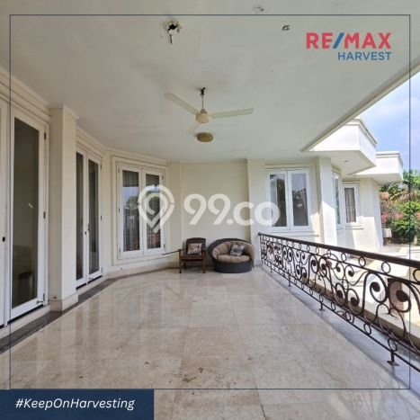 Sewa Rumah Strategis LT 750m2 / LB 700m2 di Kemang, Jakarta Selatan Sewa Rumah Strategis LT 750m2 / LB 700m2 di Kemang, Jakarta Selatan