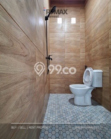 Dijual Cepat Rumah Favorit Siap Huni LB 180m2 di Ciledug, Tangerang Dijual Cepat Rumah Favorit Siap Huni LB 180m2 di Ciledug, Tangerang