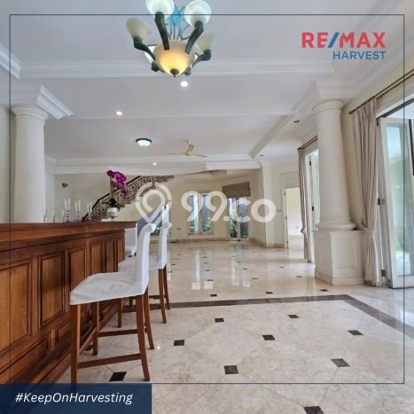 Sewa Rumah Strategis LT 750m2 / LB 700m2 di Kemang, Jakarta Selatan Sewa Rumah Strategis LT 750m2 / LB 700m2 di Kemang, Jakarta Selatan