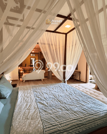 Rumah Kondisi Baik Disewakan di Pondok Indah, Jakarta Selatan LT 800m2, LB 750m2 Rumah Kondisi Baik Disewakan di Pondok Indah, Jakarta Selatan LT 800m2, LB 750m2