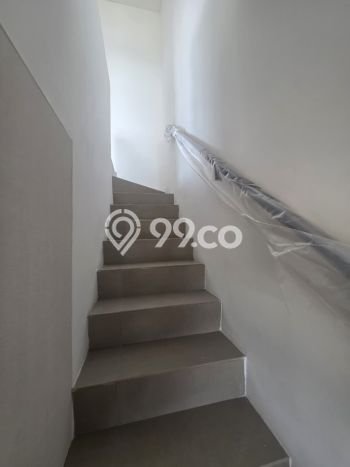 Rumah Modern Cantik 2 KT Siap Huni di BSD Rumah Modern Cantik 2 KT Siap Huni di BSD