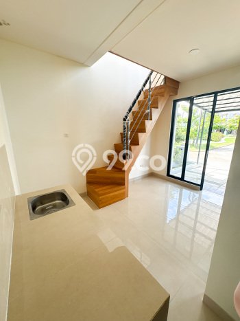 For Sale Rumah 1 Kamar Lokasi Ideal Nyaman dan Strategis di BSD For Sale Rumah 1 Kamar Lokasi Ideal Nyaman dan Strategis di BSD