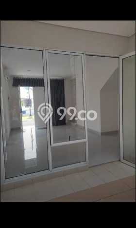 For Sale Hunian Rumah Nyaman 4 Kamar di Suvarna Sutera, Tangerang For Sale Hunian Rumah Nyaman 4 Kamar di Suvarna Sutera, Tangerang