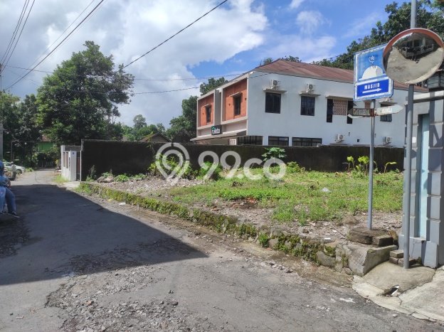 Untuk Dijual Tanah di Depok Sleman Luas 110m2 SHM Untuk Dijual Tanah di Depok Sleman Luas 110m2 SHM