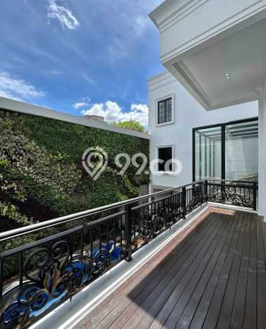 Hunian Mewah Dijual LT 1270m2 di Kebayoran Lama, Jakarta Selatan Hunian Mewah Dijual LT 1270m2 di Kebayoran Lama, Jakarta Selatan
