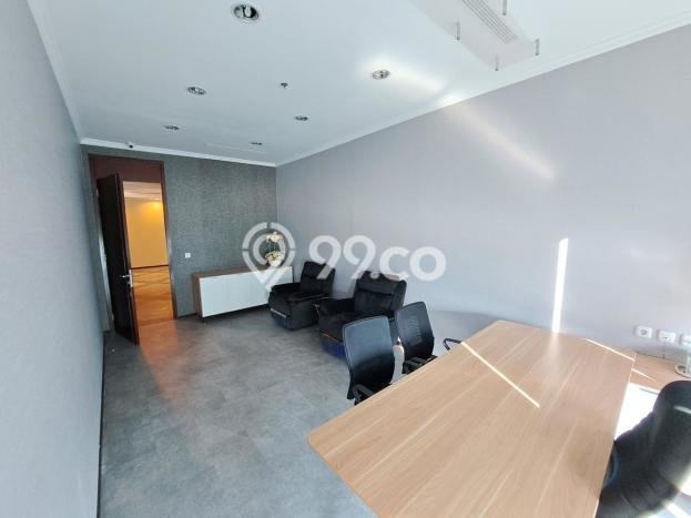Lokasi Strategis! Dijual Kantor Bisnis di Grogol Petamburan, Jakarta Barat Kondisi Baik Lokasi Strategis! Dijual Kantor Bisnis di Grogol Petamburan, Jakarta Barat Kondisi Baik
