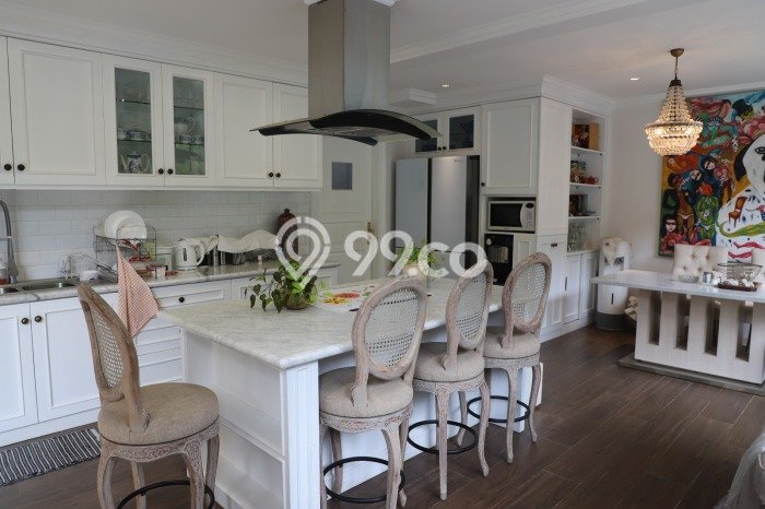 Hunian Elit LB 650m2 Siap Huni Desain Elegan di Kemang, Jakarta Selatan Hunian Elit LB 650m2 Siap Huni Desain Elegan di Kemang, Jakarta Selatan