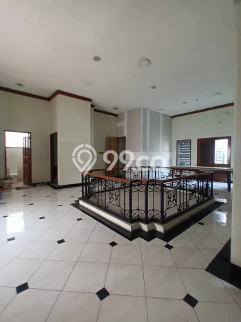 Komersial Disewakan di Kawasan Ramai Kebayoran Baru, Jakarta Selatan Komersial Disewakan di Kawasan Ramai Kebayoran Baru, Jakarta Selatan