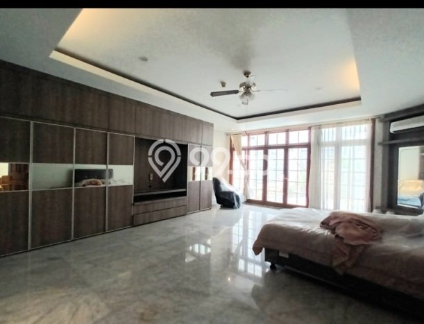 Rumah Kondisi Baik Disewakan di Pondok Indah, Jakarta Selatan LT 600m2, LB 800m2 Rumah Kondisi Baik Disewakan di Pondok Indah, Jakarta Selatan LT 600m2, LB 800m2